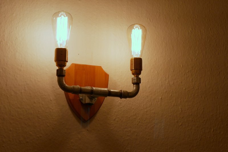 Steampunk wall lamp DIY